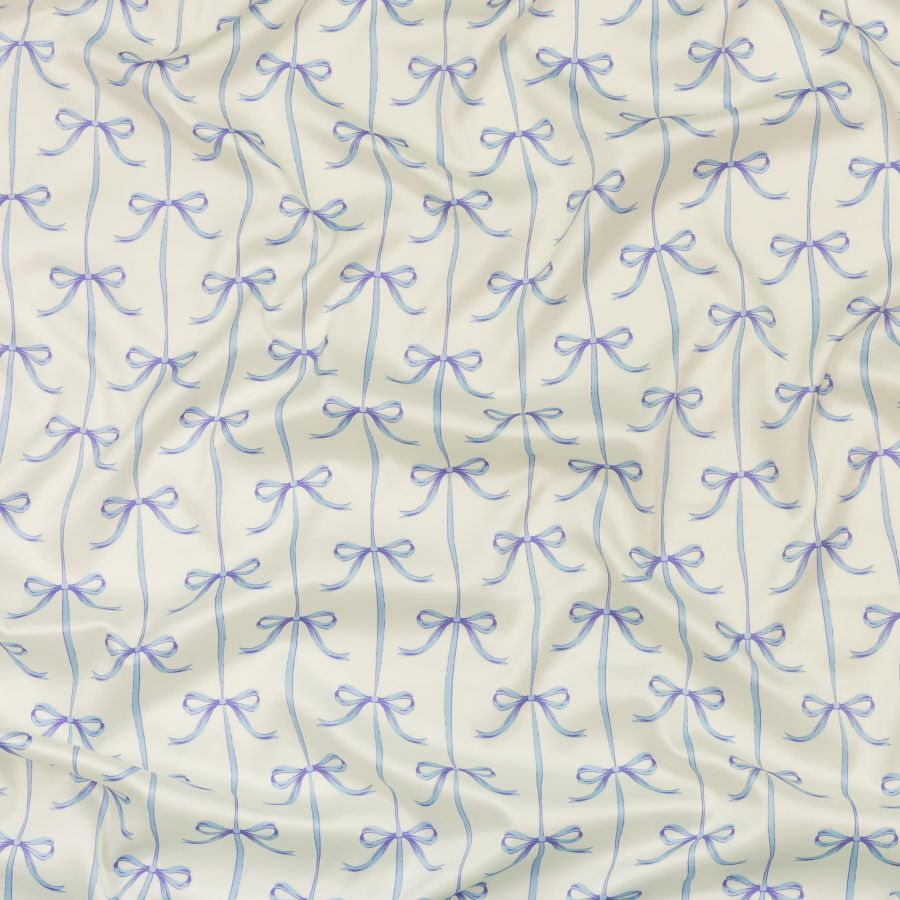 ΥΦΑΣΜΑ ΣΑΤΕΝ ''SMOOTH LUX SATIN'' - ΕΚΡΟΥ ΜΕ ΣΙΕΛ ΡΟΜΑΝΤΙΚΟΥΣ ΦΙΟΓΚΟΥΣ