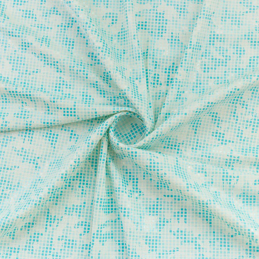 ΥΦΑΣΜΑ ΜΕ ΠΑΓΙΕΤΕΣ TIE-DYE ΣΕ ΜΠΛΕ – ΤΙΡΚΟΥΑΖ ΤΟΝΟΥΣ