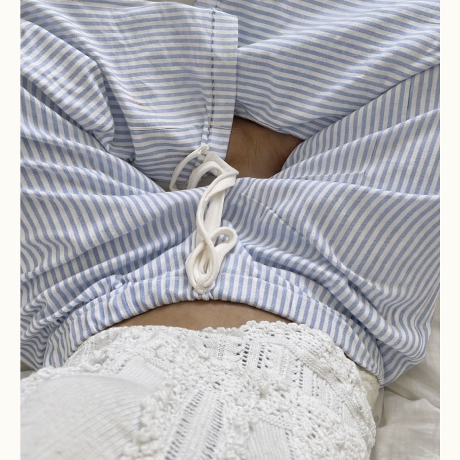 ΥΦΑΣΜΑ 100% ΒΑΜΒΑΚΕΡΗ ΠΟΠΛΙΝΑ ΝΗΜΑΤΟΒΑΜΜΕΝΗ ΔΙΠΛΗΣ ΟΨΗΣ - ΡΙΓΕ 2mm ΑΣΠΡΟ/ ΜΠΛΕ ΓΑΛΑΖΙΟ