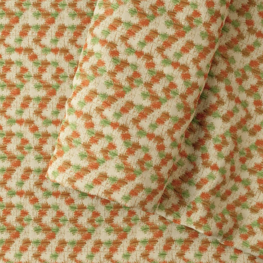 ΥΦΑΣΜΑ ΜΠΡΟΚΑΡ ΣΑΤΙΝΕ ΜΕ ΑΝΑΓΛΥΦΟ ΓΕΩΜΕΤΡΙΚΟ ΣΧΕΔΙΟ ΜΠΕΖ ΜΕ ΠΡΑΣΙΝΕΣ, ΠΟΡΤΟΚΑΛΙ & ΚΕΡΑΜΙΔΙ ΛΕΠΤΟΜΕΡΕΙΕΣ