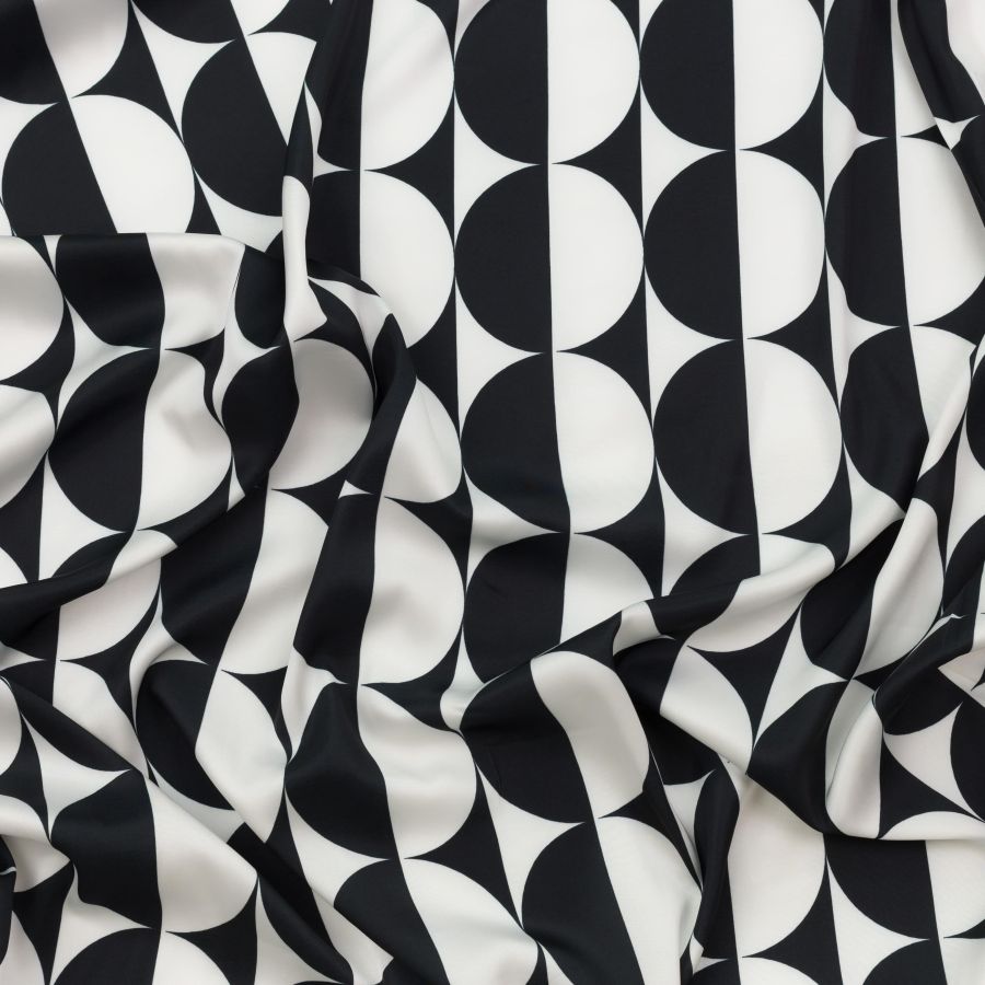 ΥΦΑΣΜΑ ΣΑΤΕΝ SILK TOUCH MATTE (ΜΕΤΑΞΩΤΗΣ ΥΦΗΣ) ΣΧΕΔΙΟ ΚΥΚΛΟΙ ΑΣΠΡΟΜΑΥΡΟ