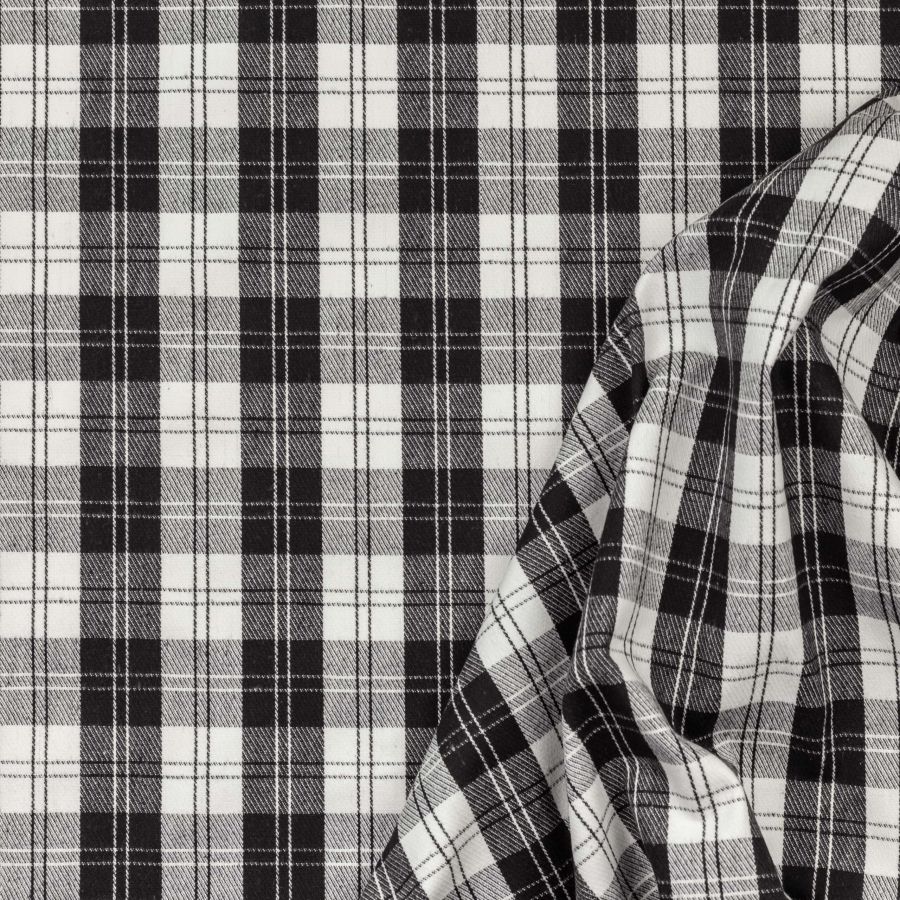 ΥΦΑΣΜΑ ΚΑΡΟ ΣΚΩΤΙΑΣ (TARTAN) ΜΕ ΜΑΛΛΙ ΑΣΠΡΟΜΑΥΡΟ - Ρετάλια 2.30μ. + 3.30μ.