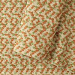 ΥΦΑΣΜΑ ΜΠΡΟΚΑΡ ΣΑΤΙΝΕ ΜΕ ΑΝΑΓΛΥΦΟ ΓΕΩΜΕΤΡΙΚΟ ΣΧΕΔΙΟ ΜΠΕΖ ΜΕ ΠΡΑΣΙΝΕΣ, ΠΟΡΤΟΚΑΛΙ & ΚΕΡΑΜΙΔΙ ΛΕΠΤΟΜΕΡΕΙΕΣ